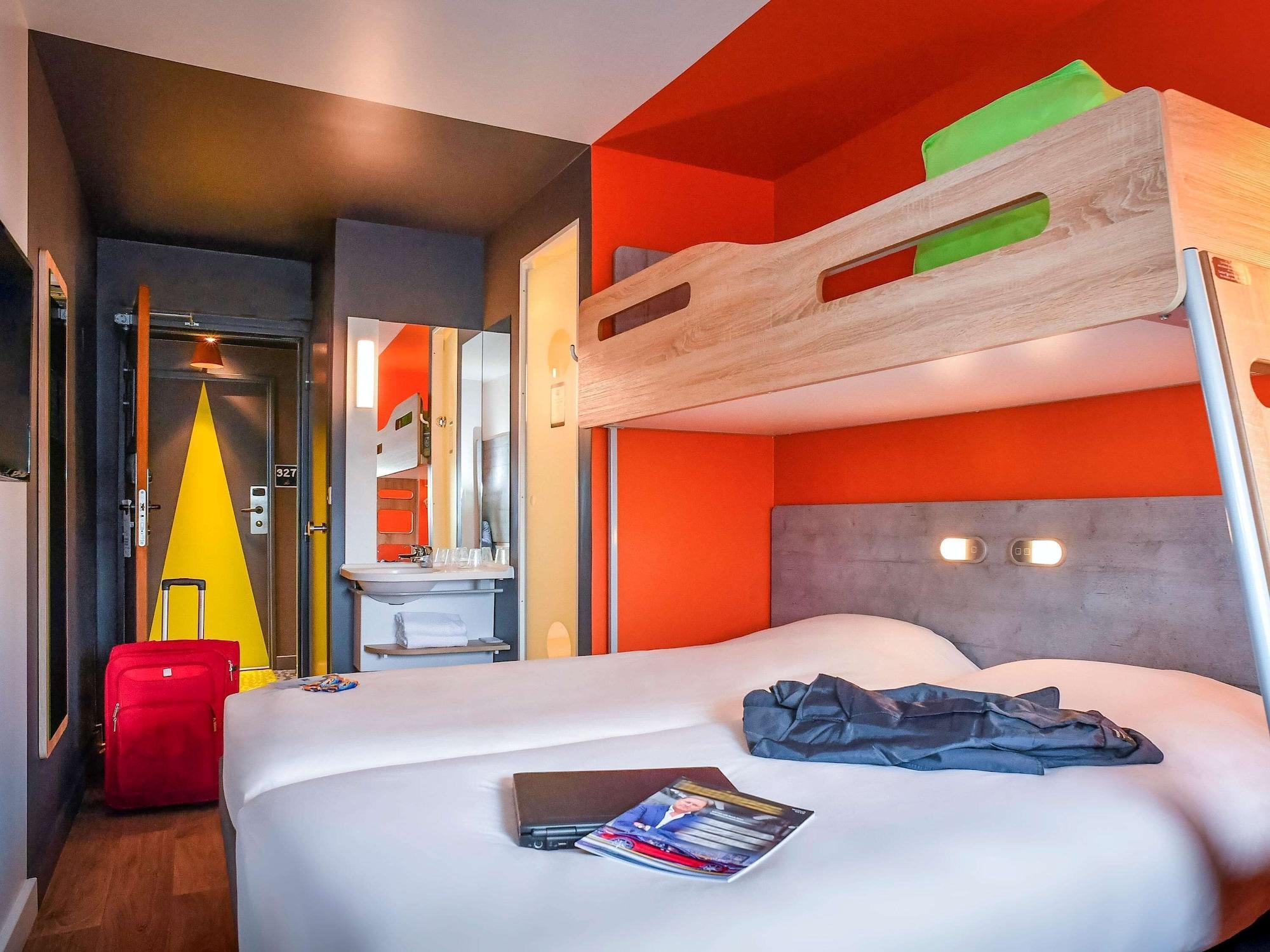 Ibis Budget Coutances Exterior foto