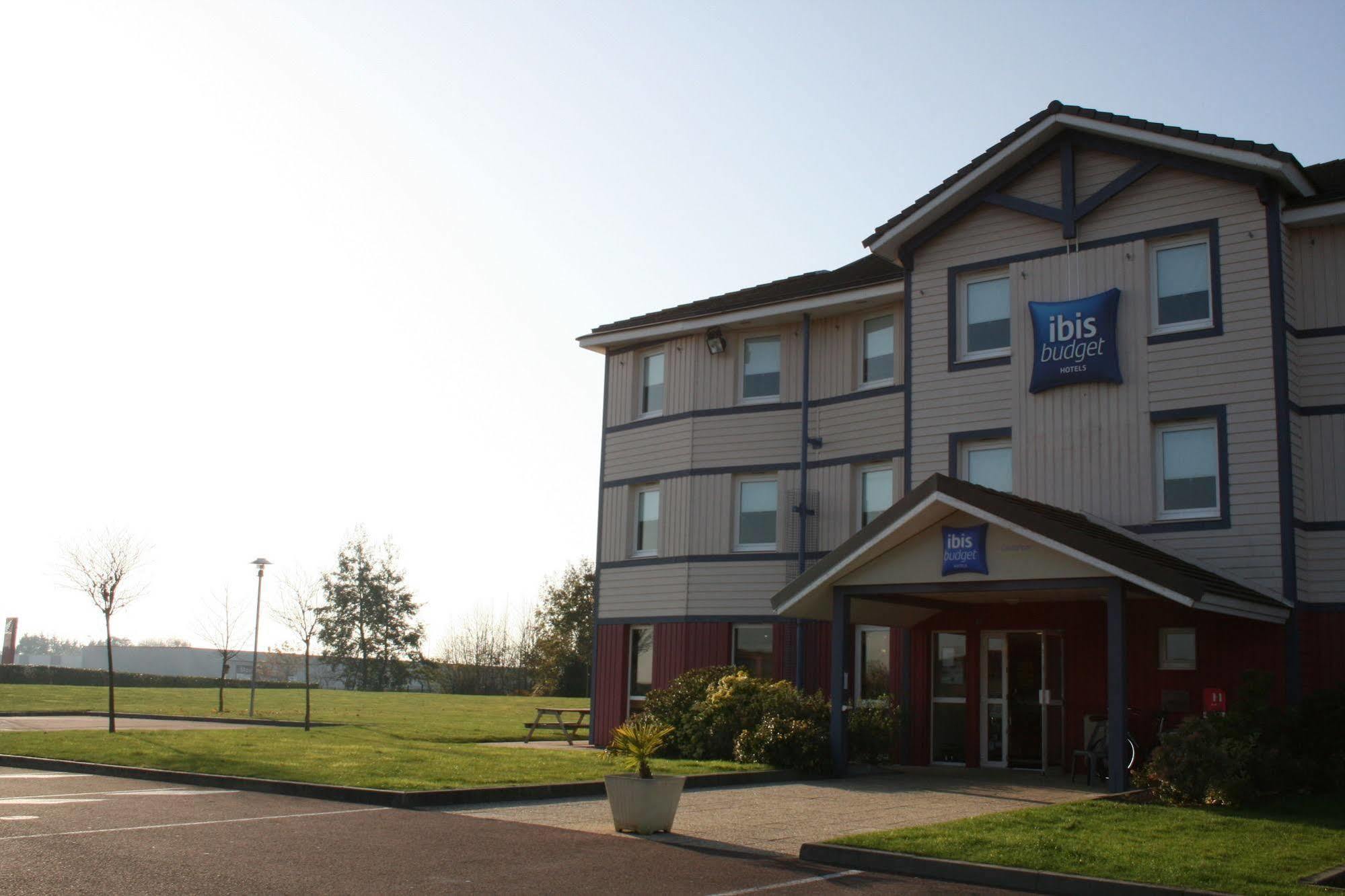 Ibis Budget Coutances Exterior foto