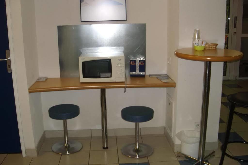 Ibis Budget Coutances Exterior foto